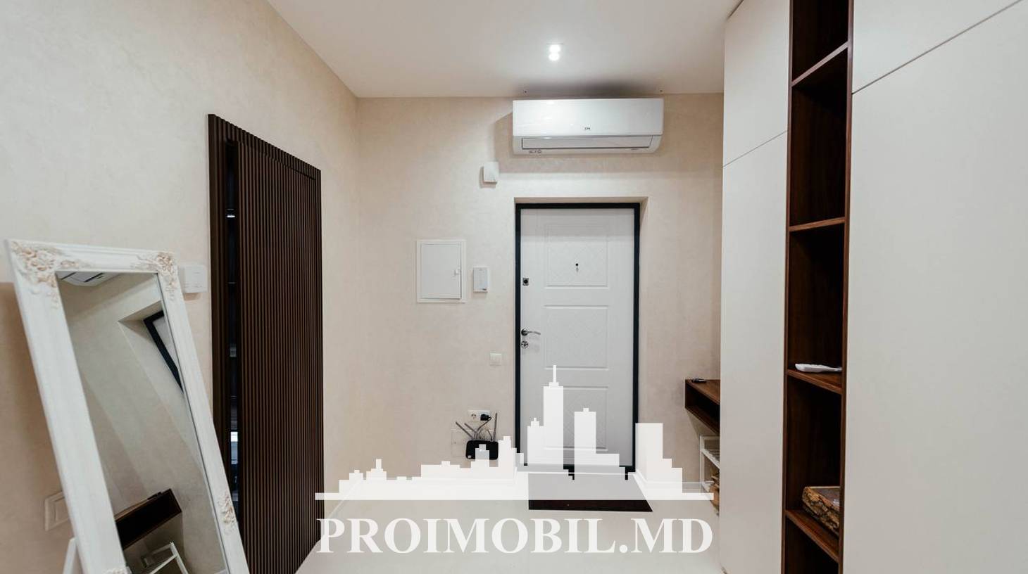 https://images.proimobil.md/7oMAhUC6nQN74YRA3kRxU2BOCl1BXnJ9N3f8xM6HkH0/watermark:0.75:so:0:30:0.39/resize:fill:1460:816:1/gravity:ce/bG9jYWw6Ly8vZXN0YXRlL2xyLzg0MjgyZDJlLTM4ZjEtNDFlYS04OTE5LWVlNjk3ZWM4NjllZC5qcGVn