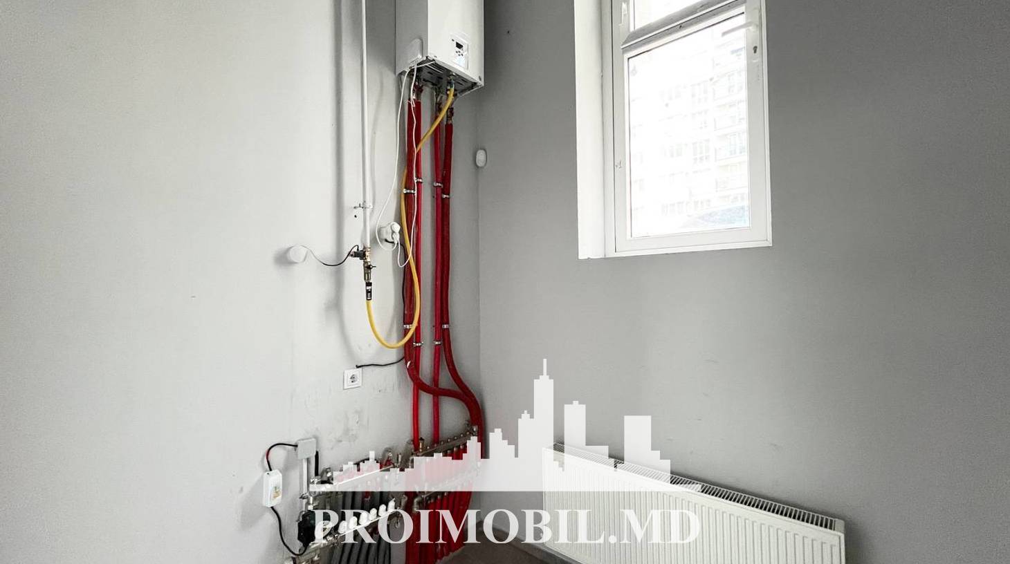 https://images.proimobil.md/7pIo8Mz8RooOqeGzbXvxGbs6eFkQod7ztHc8Zms1JIg/watermark:0.75:so:0:30:0.39/resize:fill:1460:816:1/gravity:ce/bG9jYWw6Ly8vZXN0YXRlL2xyL2RkYmZiNjZkLTBkZTktNGE0NC1iNzI3LTY0N2JmMGRmODY1OC5qcGVn