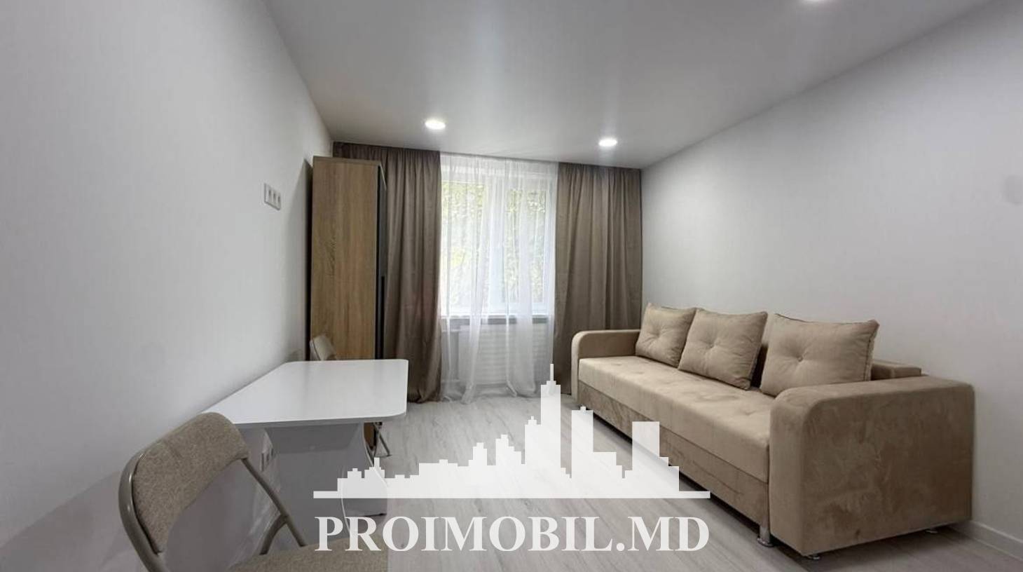 https://images.proimobil.md/7qcEUsNRihd2ioZZlLM5I4Vj0u0ZtkewOaeHVmRf9uw/watermark:0.75:so:0:30:0.39/resize:fill:1460:816:1/gravity:ce/bG9jYWw6Ly8vZXN0YXRlL2xyLzI0NDNlYjA3LWZjZjctNGM2Yi04ZGU4LWU3ZGJiN2UxM2Q1MC5qcGVn