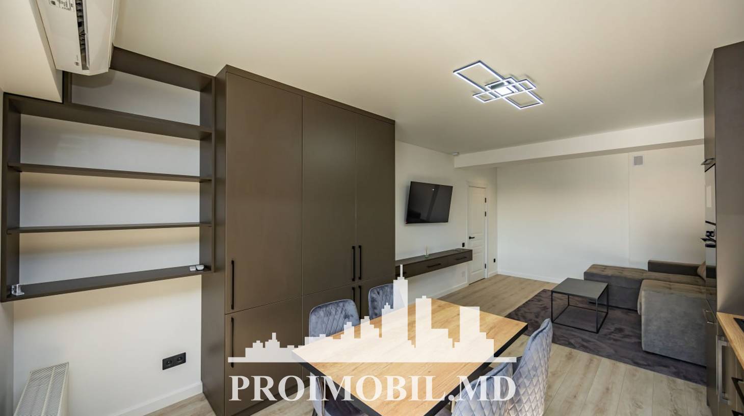 https://images.proimobil.md/7u6m4vgxE9jIajdVUhqA6-uoHP8JL9OAhGR1kOKcCQ4/watermark:0.75:so:0:30:0.39/resize:fill:1460:816:1/gravity:ce/bG9jYWw6Ly8vZXN0YXRlL2xyLzQ2ZTAzN2Q5LTE4ODktNGYwYS04YTkxLWQ5NGU4YmM2YmVlYS5qcGVn