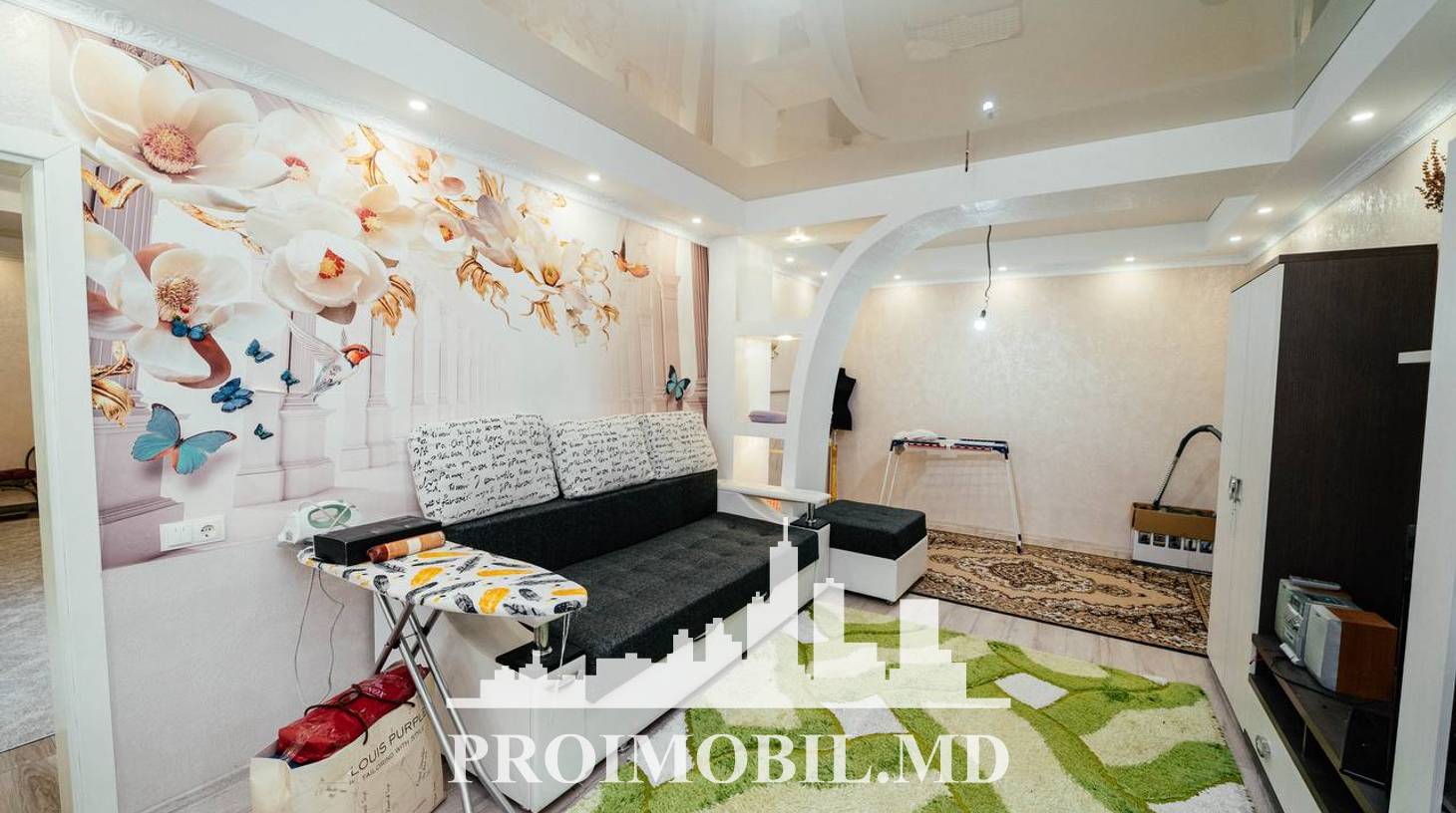 https://images.proimobil.md/7vOCEjR_DiMLBGwChJdDG34UvBrpujCce65y6yP5D2A/watermark:0.75:so:0:30:0.39/resize:fill:1460:816:1/gravity:ce/bG9jYWw6Ly8vZXN0YXRlL2xyLzM3MDI0YzBkLWJkNjktNDM4Yi04MmVhLWNlMDQ4OWI3YzEwMi5qcGVn