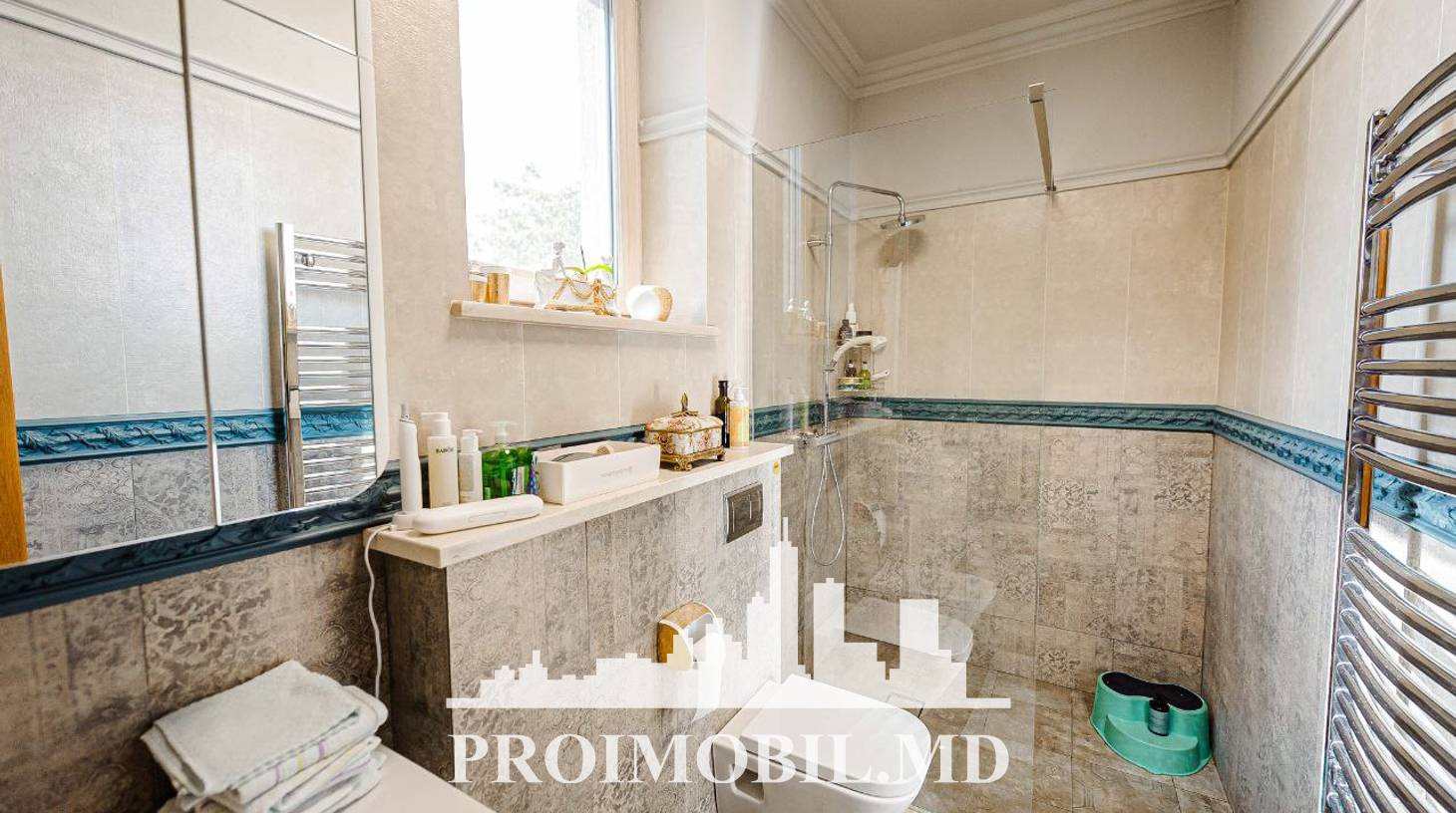 https://images.proimobil.md/80h2mJMP9nTFxRS8YD7rb753VM2iWKcSP35O0GB64zY/watermark:0.75:so:0:30:0.39/resize:fill:1460:816:1/gravity:ce/bG9jYWw6Ly8vZXN0YXRlL2xyL2UxMThiMDdhLTYzYzctNGM2ZC04NjZjLWY3YmVjNDM0NzMxNy5qcGVn