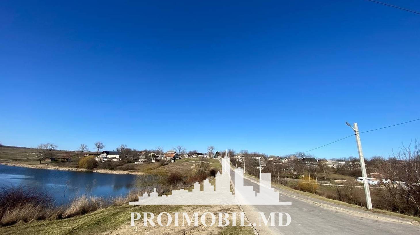 https://images.proimobil.md/82KXOXnpNMqzD0nhvQVVpFPpMZhxJzNujK0GjsqkAiU/watermark:0.75:so:0:30:0.39/resize:fill:1460:816:1/gravity:ce/bG9jYWw6Ly8vZXN0YXRlL2xyL2IyMzFjNmNlLTJjOWQtNDg1Yy1hMjc1LWIzMjI4ODBkM2ZkYS5qcGVn
