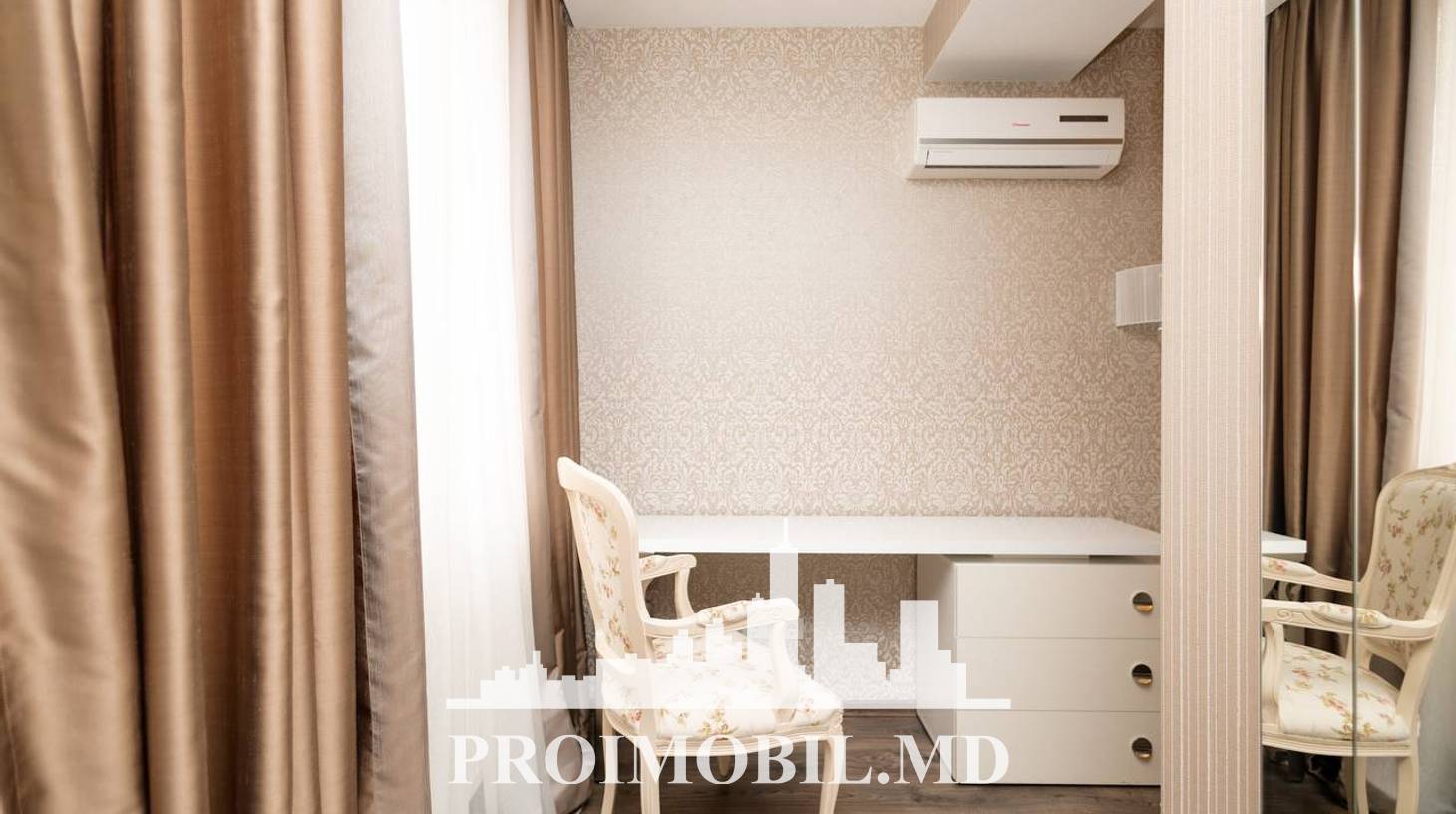 https://images.proimobil.md/83o2mpjjAF3bM3kquB7kCOyXaDgHdZV0kMDlJ7T3CJc/watermark:0.75:so:0:30:0.39/resize:fill:1460:816:1/gravity:ce/bG9jYWw6Ly8vZXN0YXRlL2xyLzNiNTE0MmQzLWM4OWMtNDY3ZC04MzNjLTM2MTUwODgyNDNhMy5qcGVn