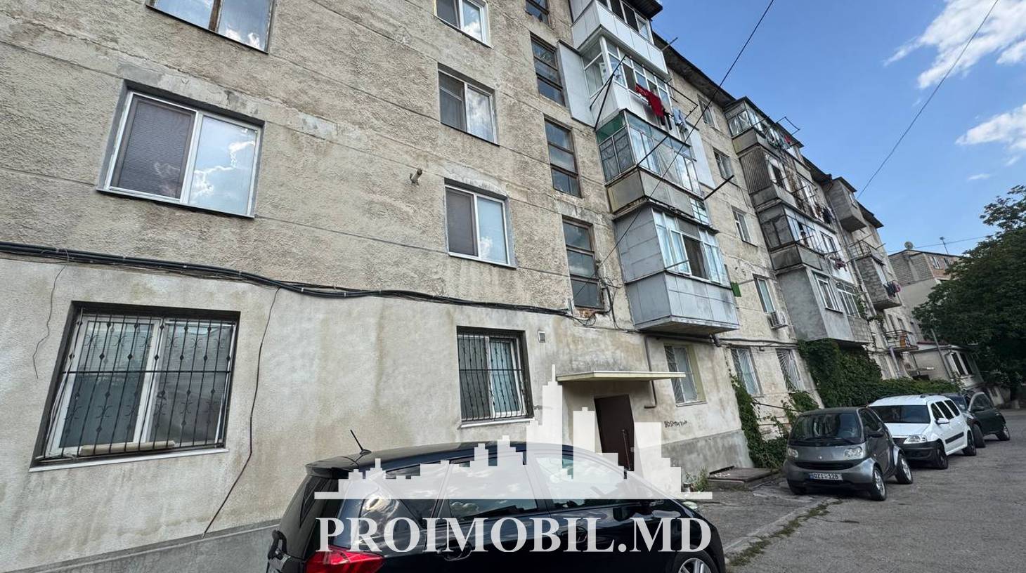 https://images.proimobil.md/84qSL5EIKVR8fW1B3uorYW-jAbkpX5trkZVSyihXqio/watermark:0.75:so:0:30:0.39/resize:fill:1460:816:1/gravity:ce/bG9jYWw6Ly8vZXN0YXRlL2xyLzBlNDUyZjAxLTJjM2ItNGVjMS1iNmJlLTk5ZTUzMDZiYWVjMS5qcGVn