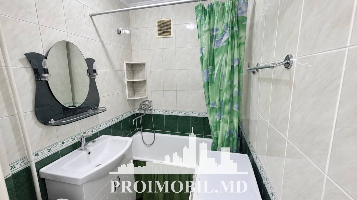 https://images.proimobil.md/884RzRf_4QCpt7vj-TpizM-jSUUi-GjPJwTrIdysUWQ/watermark:0.75:so:0:30:0.39/resize:fill:1460:816:1/gravity:ce/bG9jYWw6Ly8vZXN0YXRlL2xyLzk5NzUyZWNmLTg0ZmMtNDdlMi05MjkwLTdlYWI2MTUxMDE4Ni5qcGVn