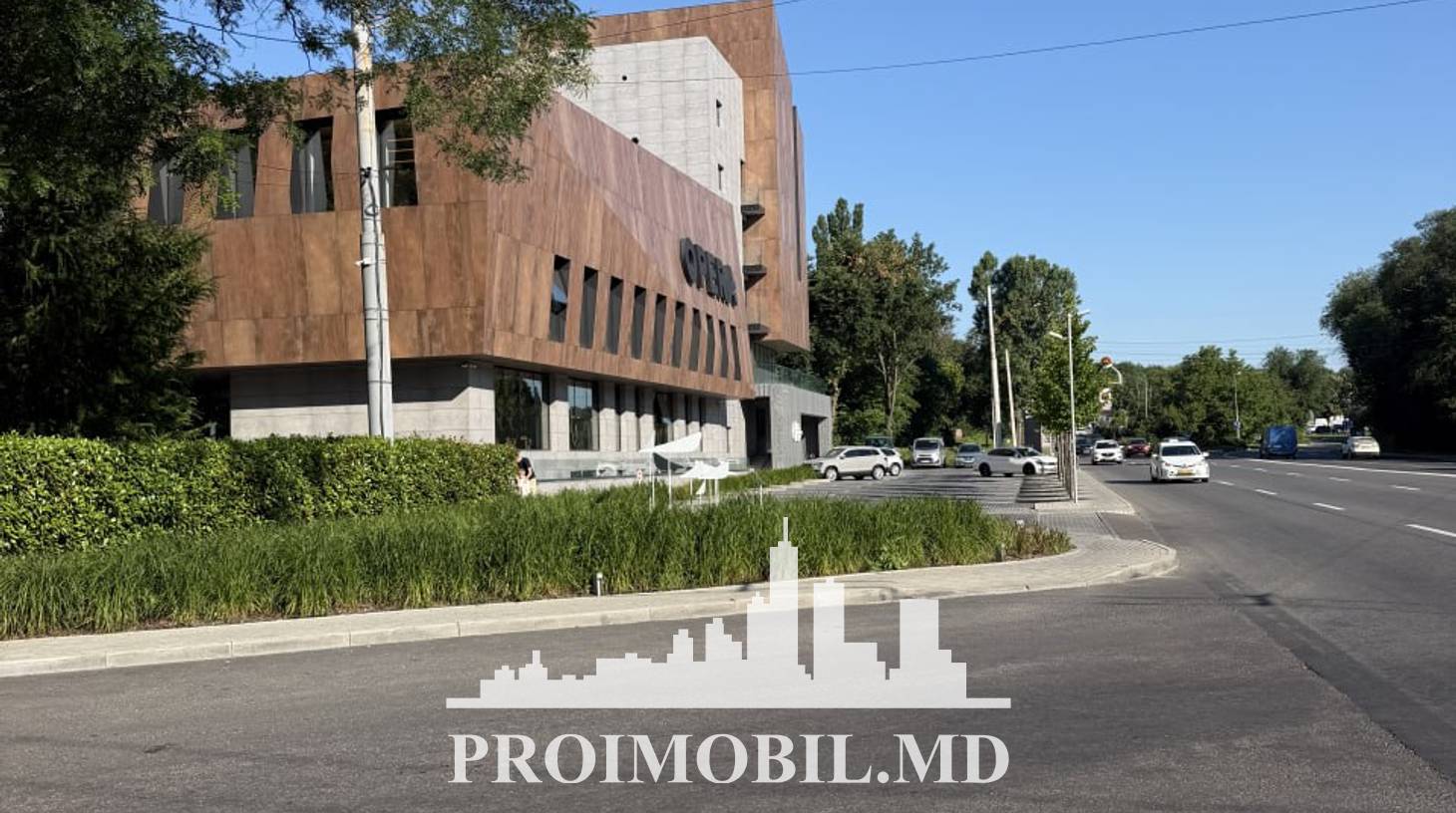 https://images.proimobil.md/8DHl8Y3u6NZOvMp0CJo6CbqsmMd2IAN2TNlU8-Y0Mds/watermark:0.75:so:0:30:0.39/resize:fill:1460:816:1/gravity:ce/bG9jYWw6Ly8vZXN0YXRlL2xyL2YyNWEwYWY0LTY2Y2EtNDkwNi04NTM1LWQxYTg5OTM2NzcyNS5qcGVn