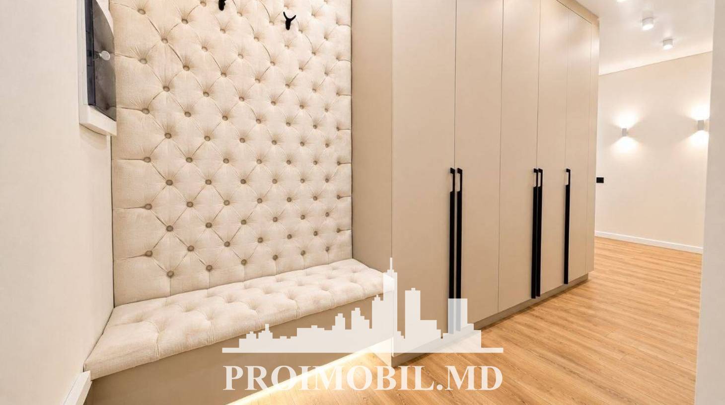 https://images.proimobil.md/8ERlLJOaz1DR5JkkJN5UFDS1_alX5gTleggCdjJiVhU/watermark:0.75:so:0:30:0.39/resize:fill:1460:816:1/gravity:ce/bG9jYWw6Ly8vZXN0YXRlL2xyLzc1MGI3YWZjLWI3ZDQtNDc0Yy05NTZlLTQxNjhjZTBjN2FjZS5qcGVn