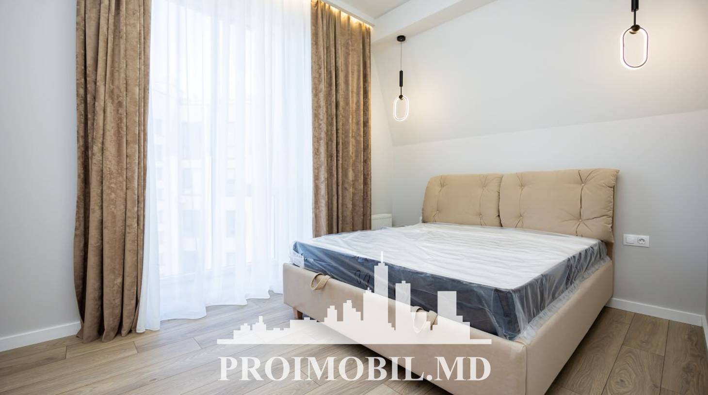 https://images.proimobil.md/8GipOyNB4Wqb2ZqXlQ4vkb2LUoQCg7pVymmzO3CtOSI/watermark:0.75:so:0:30:0.39/resize:fill:1460:816:1/gravity:ce/bG9jYWw6Ly8vZXN0YXRlL2xyLzAzZWVkMDBjLWFkOTEtNDg2YS05MmQ5LTYxYzM2MDRlMjJhNS5qcGVn