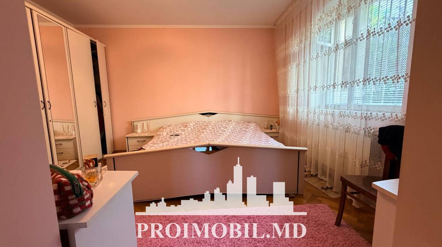 https://images.proimobil.md/8Ic1YWuCDqvEcgX5mq9j6k_UCZWXHJY80y_MrRWUznE/watermark:0.75:so:0:30:0.39/resize:fill:1460:816:1/gravity:ce/bG9jYWw6Ly8vZXN0YXRlL2xyLzg5ZDliNzBhLWU3OTgtNGFmZi05MjQ0LWNiMWI5ZTc5OGRmMy5qcGVn