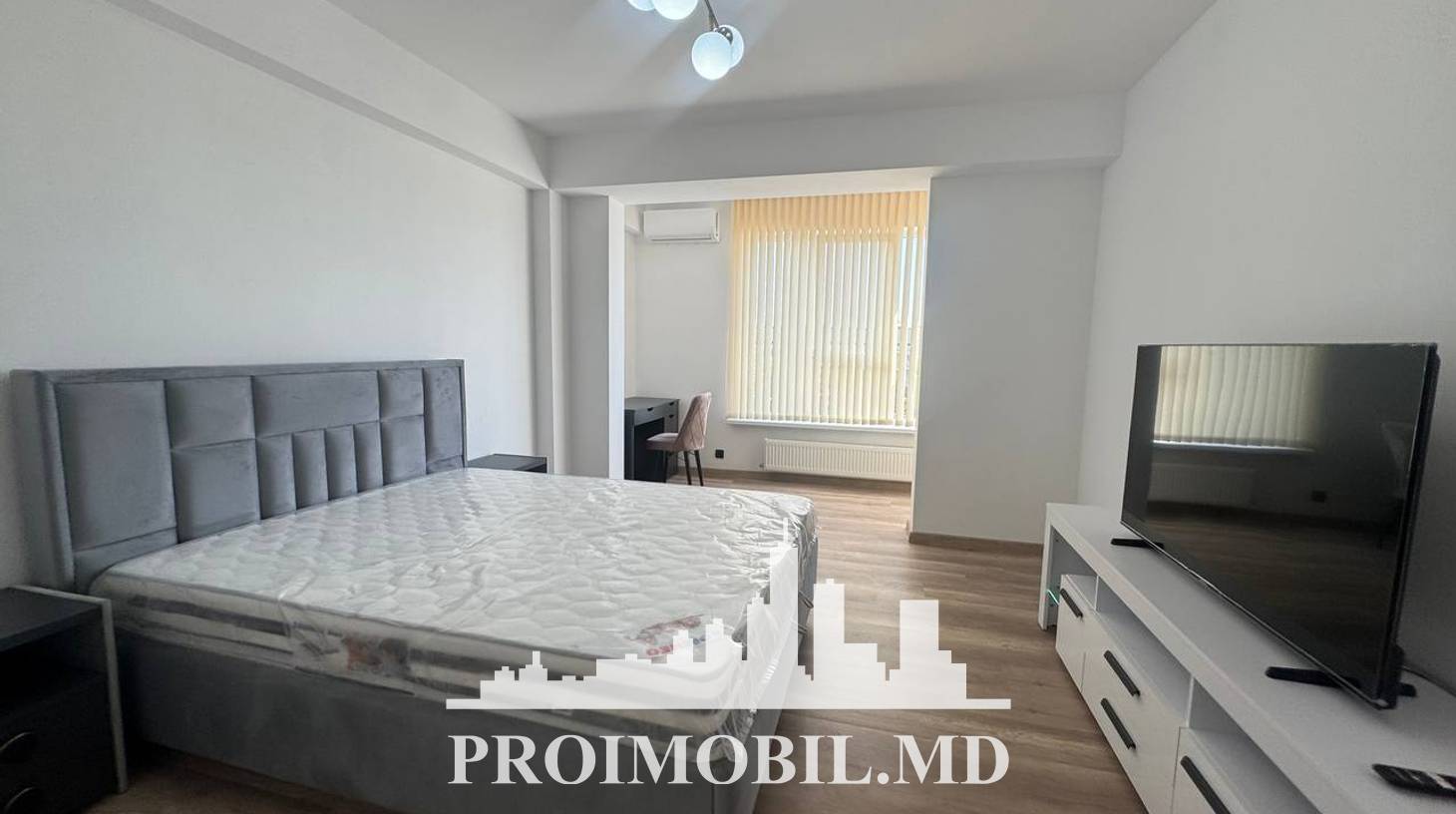 https://images.proimobil.md/8MhmjZ76hh41PYHahn7_9_z8HaZ5i_J-8_Xntr5eOMg/watermark:0.75:so:0:30:0.39/resize:fill:1460:816:1/gravity:ce/bG9jYWw6Ly8vZXN0YXRlL2xyLzJiMjg1MzY5LTIxMzQtNDhiNS05ZGU4LWY0N2MyN2NkNGU2YS5qcGVn