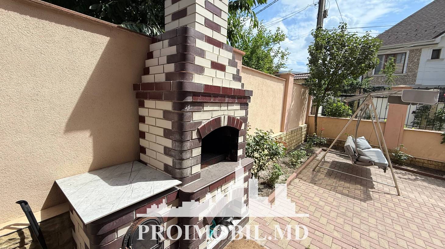 https://images.proimobil.md/8Ph4bClM1zsEUKjhO4If2EcyHKamh_Boul_rNHDYlxQ/watermark:0.75:so:0:30:0.39/resize:fill:1460:816:1/gravity:ce/bG9jYWw6Ly8vZXN0YXRlL2xyLzA2NjU3MjMwLWFiZjUtNDlmYi04ZjlkLTkzMWRjYjQyNzNkZS5qcGVn