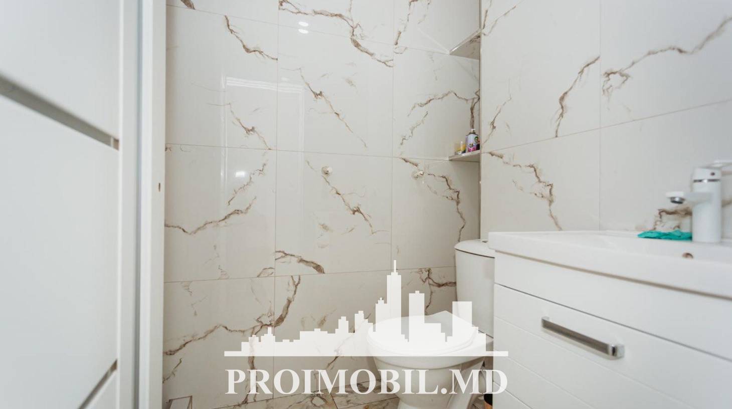 https://images.proimobil.md/8Sa-Zrm_CO9mPb4CPdNiowwXtK352mFwFPAE-Bm6H3g/watermark:0.75:so:0:30:0.39/resize:fill:1460:816:1/gravity:ce/bG9jYWw6Ly8vZXN0YXRlL2xyLzJlNzYwNGUyLWE4ZTQtNDkyNy1hYTIzLWE0OTcyNWQyODE2Ny5qcGVn