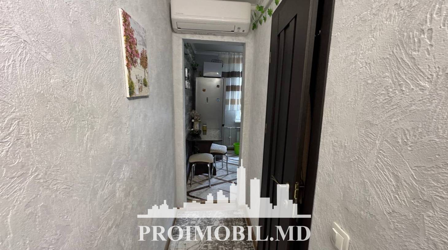 https://images.proimobil.md/8TP9c8p3oQk3rVXEmuSlMmoSUL6PS59V3jHW2PU4laI/watermark:0.75:so:0:30:0.39/resize:fill:1460:816:1/gravity:ce/bG9jYWw6Ly8vZXN0YXRlL2xyLzk0OTM5NTQxLTM3MzEtNGJhOS04ZjY1LWU0YmFiN2RlNmJiOC5qcGVn