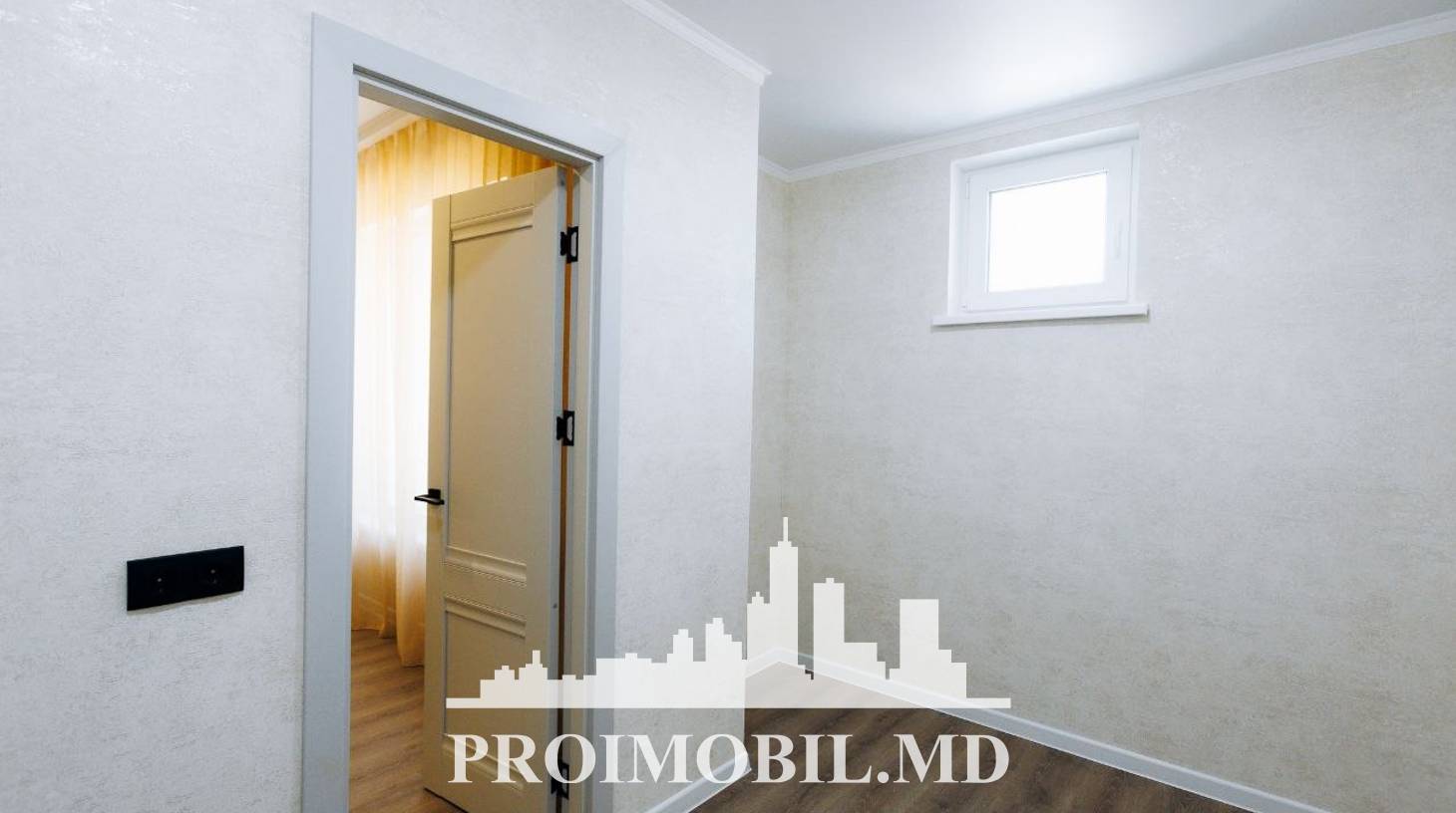 https://images.proimobil.md/8XOVmina33Gb5tGypSdk8vZI6Qsrblma6vLeuSJy-RM/watermark:0.75:so:0:30:0.39/resize:fill:1460:816:1/gravity:ce/bG9jYWw6Ly8vZXN0YXRlL2xyLzUwZmQwODRlLTAzMjktNDk1My04NGQwLWU5NzQwOTcwNzQzMS5qcGVn