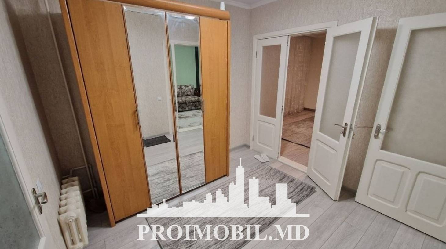 https://images.proimobil.md/8Y-PnPxu9OO8CwD_-GwZ6kjoTQYH5rrhVqFF8K5MF6I/watermark:0.75:so:0:30:0.39/resize:fill:1460:816:1/gravity:ce/bG9jYWw6Ly8vZXN0YXRlL2xyL2ZkYzUxZDUyLWE3MGQtNDZhMS1iYmQzLTczNmZhZTNlY2E1MS5qcGVn