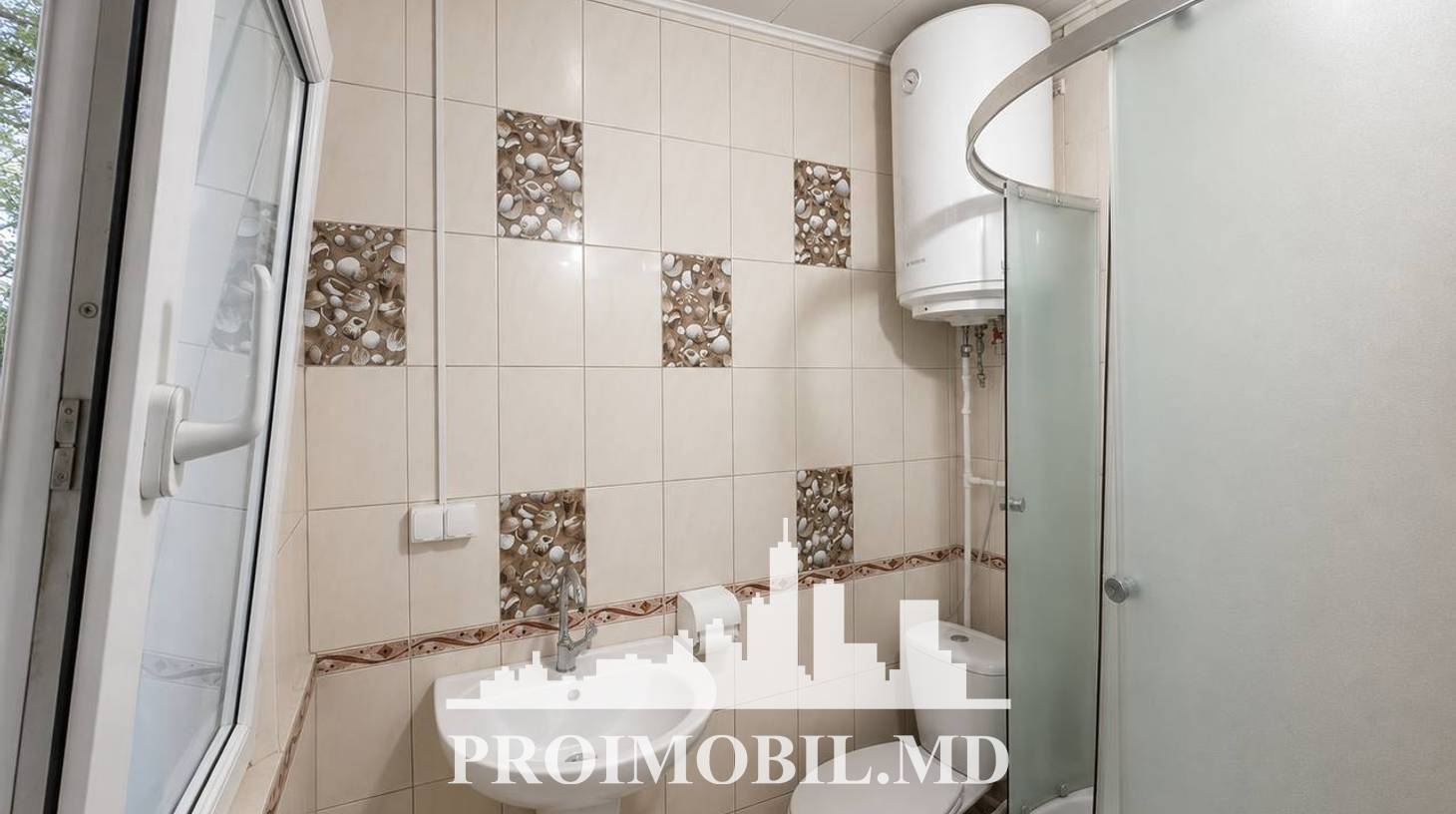 https://images.proimobil.md/8YZbUNlBK0U653LH9RPBWGMF-Zb7IZNq9lPwZ2MEKKQ/watermark:0.75:so:0:30:0.39/resize:fill:1460:816:1/gravity:ce/bG9jYWw6Ly8vZXN0YXRlL2xyLzc1MTY4NmVjLWJjYWUtNDM3Yi1iNWQ1LWM1YThmNmYyNDkwZS5qcGVn