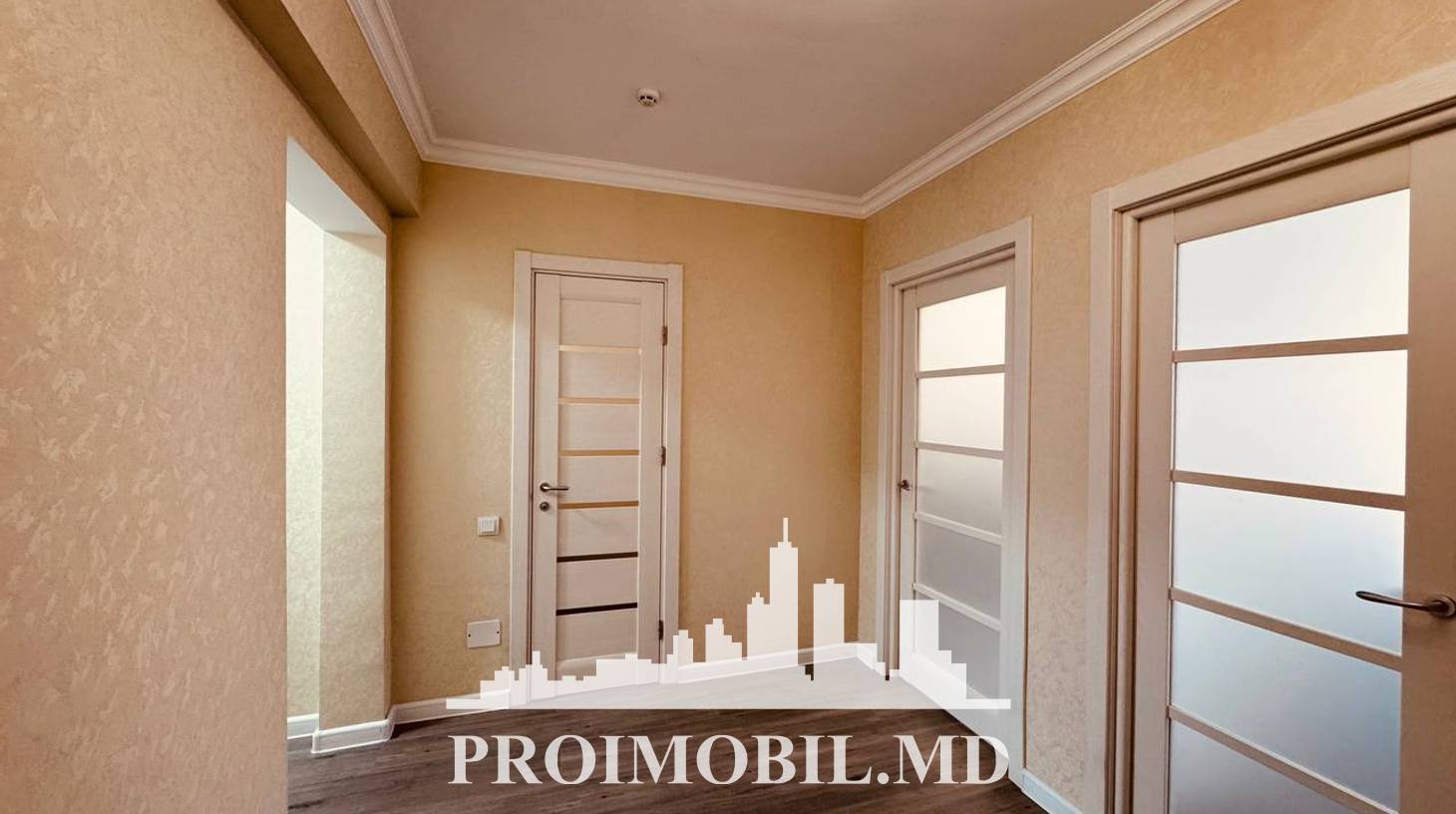 https://images.proimobil.md/8buzLX3QDqTg6GTS3nSNXpto6y_GIv4rzV-fUiWfQ6k/watermark:0.75:so:0:30:0.39/resize:fill:1460:816:1/gravity:ce/bG9jYWw6Ly8vZXN0YXRlL2xyLzNlMGMyZDNiLWM3MTUtNGYyMC04YTQ5LTdkODgzMWE3MzRmNS5qcGVn
