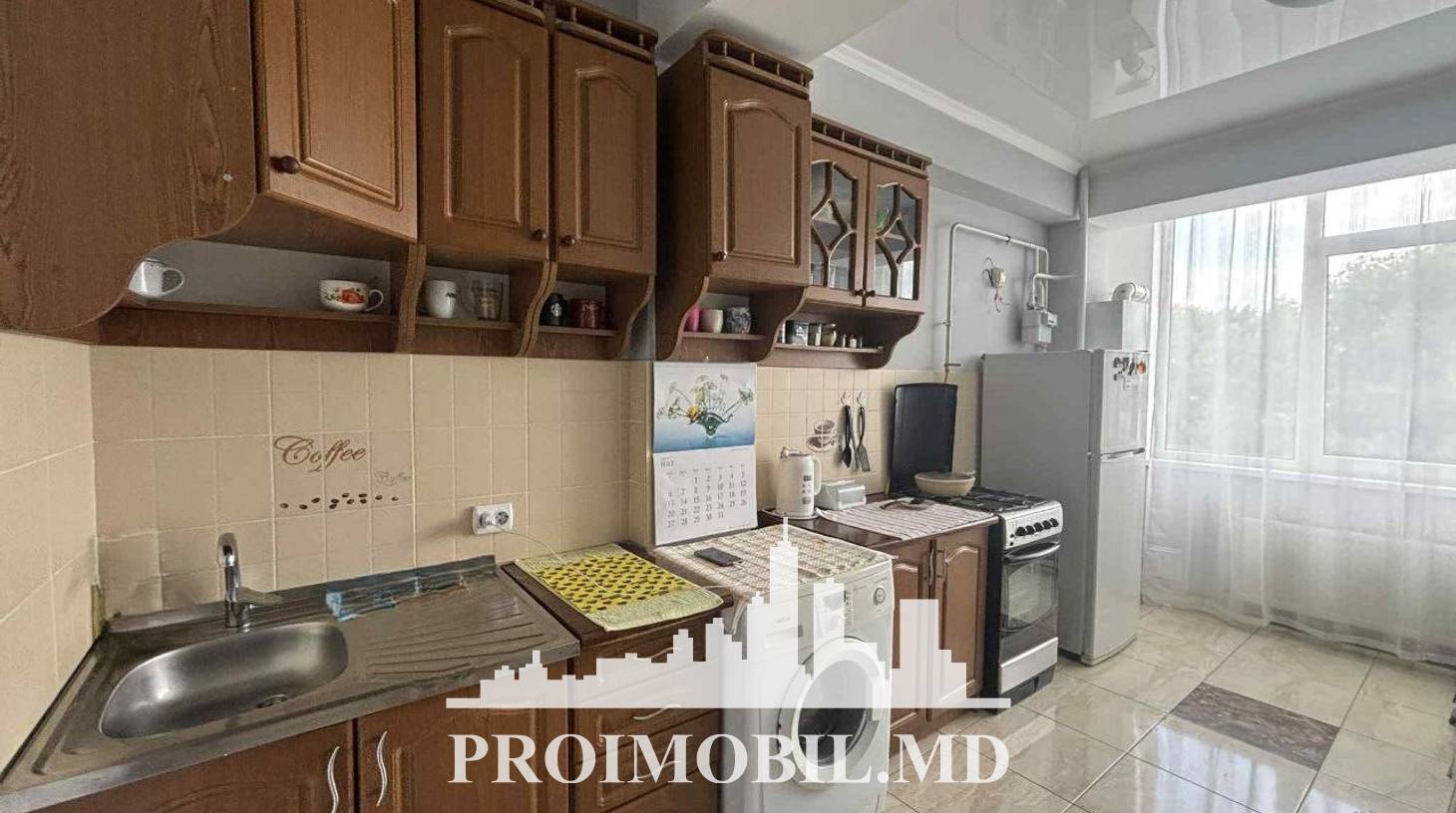 https://images.proimobil.md/8eC_fBPaB0lGSDvaOIzy-b9pBI3_ysn4nF2KjK3dVkk/watermark:0.75:so:0:30:0.39/resize:fill:1460:816:1/gravity:ce/bG9jYWw6Ly8vZXN0YXRlL2xyL2NjMThjOWMxLWI3NWUtNGQ3Ni1iZjY5LTI3ODlhMmQyMmU5ZS5qcGVn