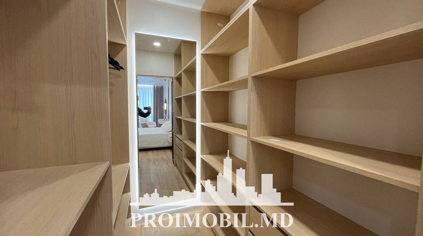 https://images.proimobil.md/8gIUUgIelNgORabk69iyJoI7_Bd_F7TG2kicd0_EdbU/watermark:0.75:so:0:30:0.39/resize:fill:1460:816:1/gravity:ce/bG9jYWw6Ly8vZXN0YXRlL2xyLzNlNGJiZTE2LTQxMGUtNDk2ZS1hMDc4LTJlMDg0YWFkOTgyOS5qcGVn