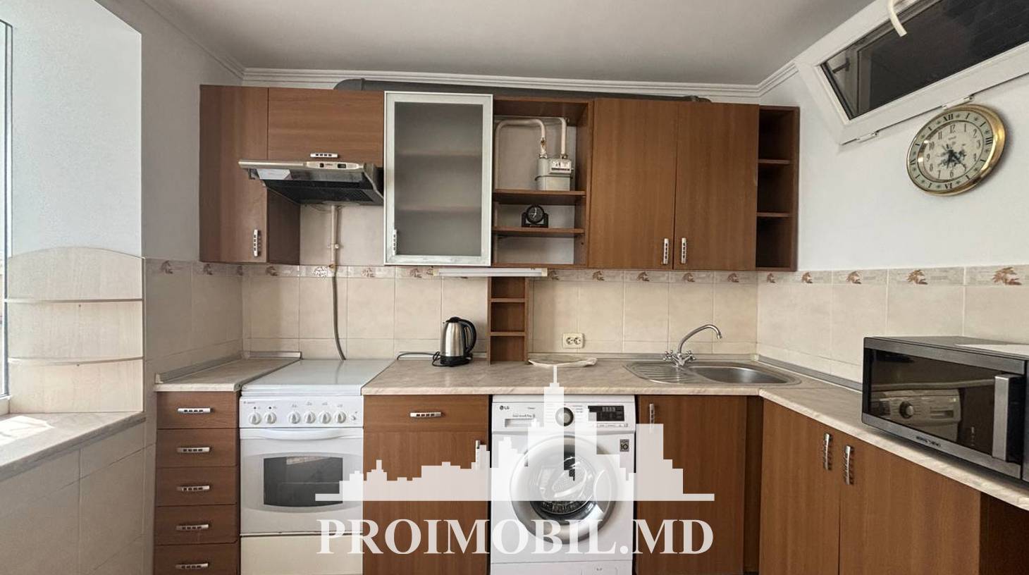 https://images.proimobil.md/8ltkZt3jLvgND_QNb8oMOagWGHzJyIp9cqZladeObCc/watermark:0.75:so:0:30:0.39/resize:fill:1460:816:1/gravity:ce/bG9jYWw6Ly8vZXN0YXRlL2xyL2ZhODFlNGZjLTYyODEtNGYwMS04NmU3LWMyYzk1NDQyZGRkMy5qcGVn