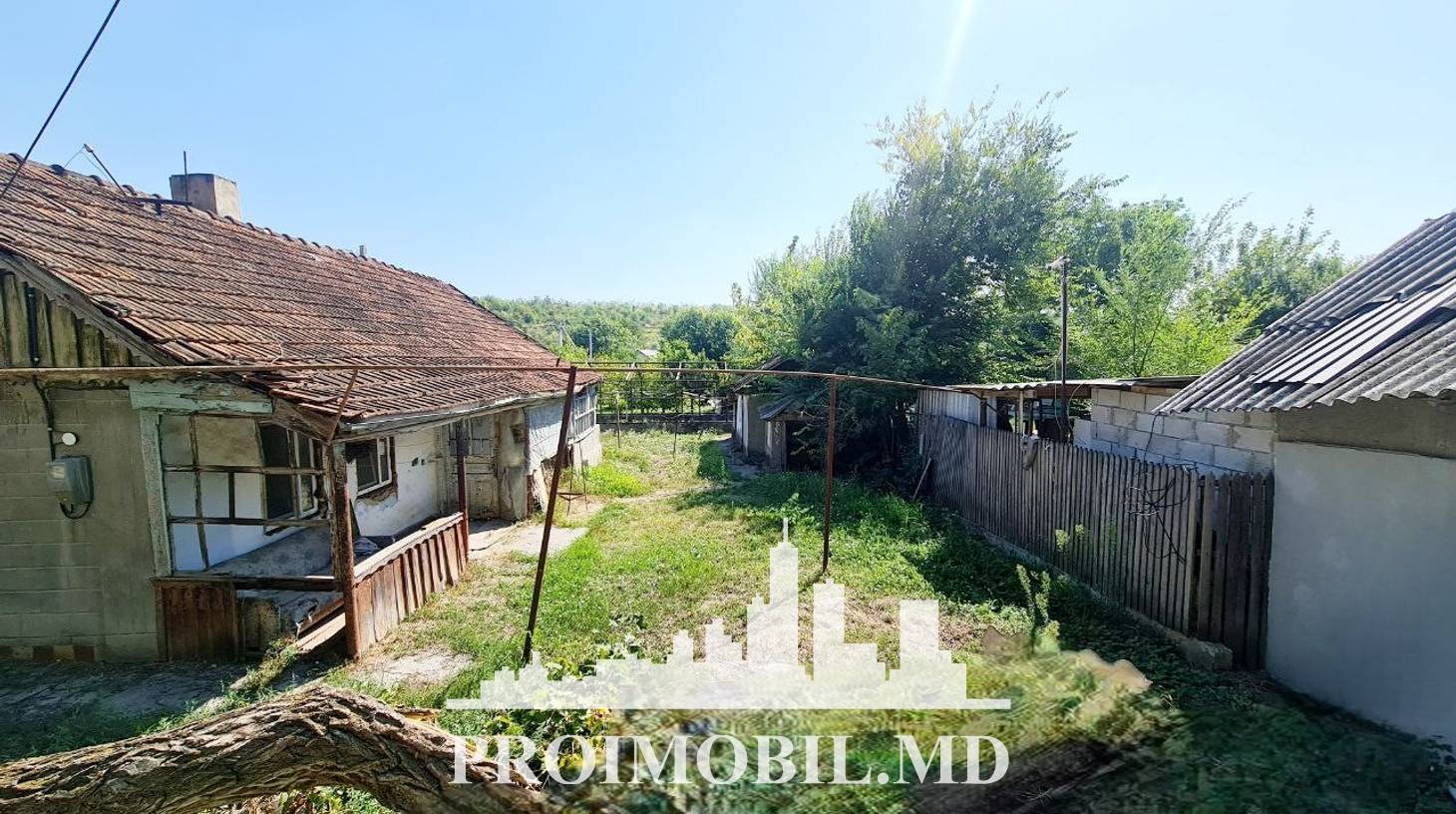 https://images.proimobil.md/8o7XBC4kfvCy-AoxSWbQCM1v7q-YovGxvAK2D4qcuTA/watermark:0.75:so:0:30:0.39/resize:fill:1460:816:1/gravity:ce/bG9jYWw6Ly8vZXN0YXRlL2xyLzNiYmQ1NzZmLWNjODgtNDYxMy04OGYyLWY4YThmOWUxZWRiYy5qcGVn