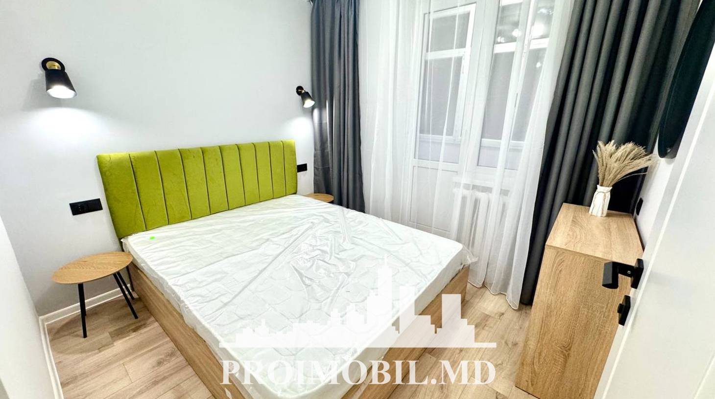 https://images.proimobil.md/8pP3yCtrWDZHcG9yoaPXosXUxAttyJLv7OWFMeMwwF4/watermark:0.75:so:0:30:0.39/resize:fill:1460:816:1/gravity:ce/bG9jYWw6Ly8vZXN0YXRlL2xyLzg4NDYxYmIxLWYzYjItNDY0Yi04Nzg5LWM1MjI5NzhiMjU2ZC5qcGVn