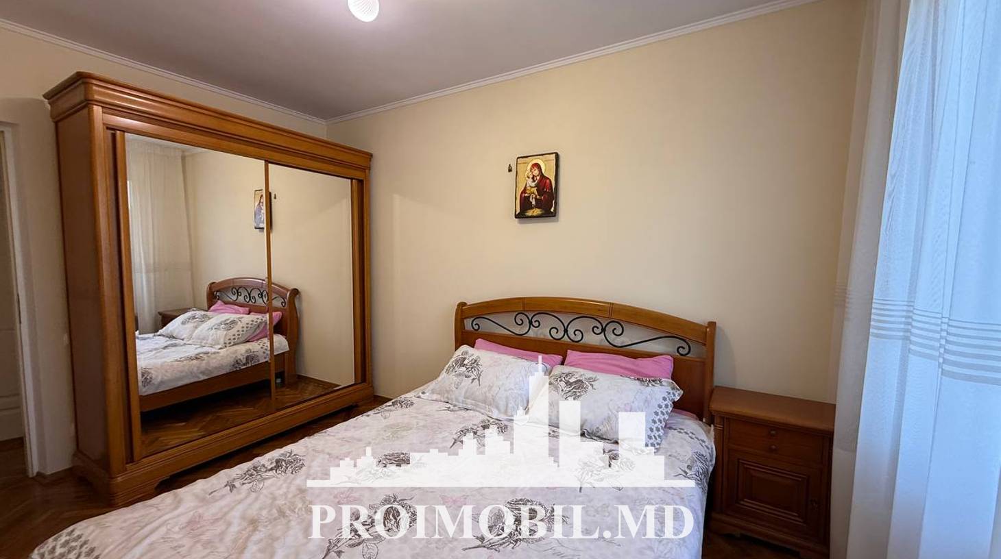 https://images.proimobil.md/8q96fD2m2y4WkjRmP4rLPltU3pb0FJYwzcfBz3jsuMc/watermark:0.75:so:0:30:0.39/resize:fill:1460:816:1/gravity:ce/bG9jYWw6Ly8vZXN0YXRlL2xyL2Y3M2M2ZTM0LWU4YjMtNGJjOC05YmMzLWRmYjIxZDFhNGRiMi5qcGVn