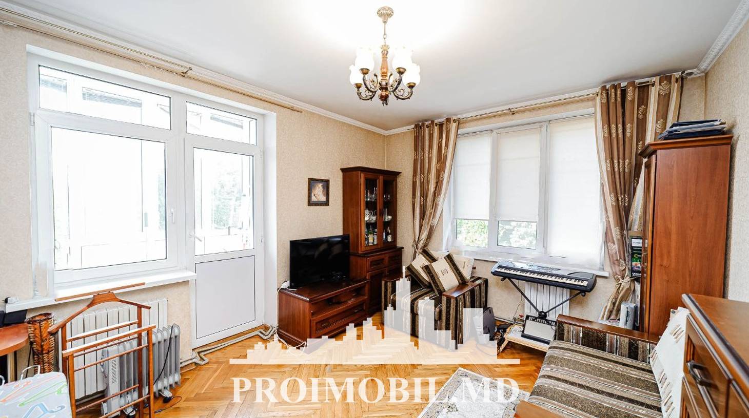 https://images.proimobil.md/8ute3ghIbz04oZkPVkv5L0P-06qzHhBIl7Hvq-hg_ss/watermark:0.75:so:0:30:0.39/resize:fill:1460:816:1/gravity:ce/bG9jYWw6Ly8vZXN0YXRlL2xyL2U4YzM0OGExLTg3YTktNGY4Ny1iZWFlLTAxMjlhOGVmM2ViZC5qcGVn