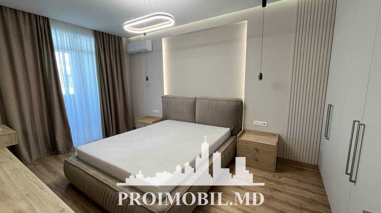 https://images.proimobil.md/8v_7AqUhlPTlpMaGzlR2_5s_0933Pa_lOyPJT9YtFMQ/watermark:0.75:so:0:30:0.39/resize:fill:1460:816:1/gravity:ce/bG9jYWw6Ly8vZXN0YXRlL2xyLzVmMjc3NWZlLTQ1NzAtNGZiNS04NzllLWY3Y2FlMjVkNzJkNS5qcGVn