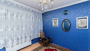 https://images.proimobil.md/8vlWMT9_BnlNeEJyfrDe_0gGFMtiyWmCSzc5YCOiU5Y/resize:fill:350:198:1/gravity:ce/bG9jYWw6Ly8vZXN0YXRlL2xyL2QxMzgxMGY5LWIzMDItNDUyNC1hNDk0LTk0YzgxYmVlOGJkNi5qcGVn