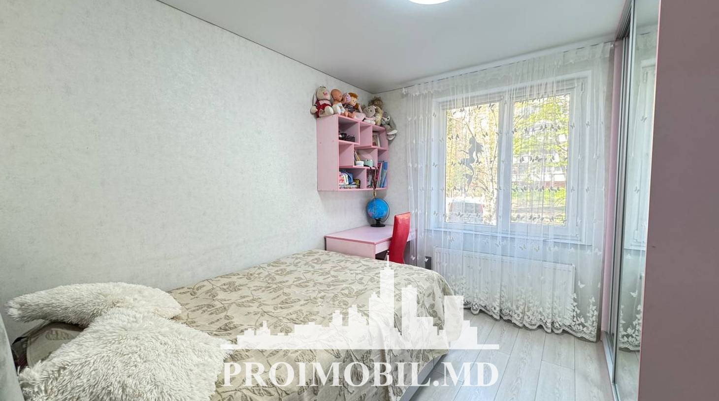 https://images.proimobil.md/8xQ5VrzLgoc9mEpwnhp0AyASkBq1GPVbQ8wo2m4Zjhg/watermark:0.75:so:0:30:0.39/resize:fill:1460:816:1/gravity:ce/bG9jYWw6Ly8vZXN0YXRlL2xyLzRjNGQzMWVmLTg3ZmUtNGRlYi04N2Y4LWViM2Q2YjRlMmNlNC5qcGVn