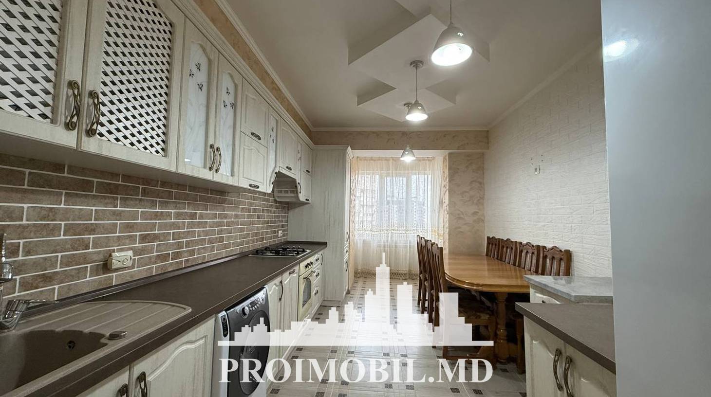 https://images.proimobil.md/92cBuy9tSdz9z9o5O9kL_H1lvBywITtBhGNN93K8GDg/watermark:0.75:so:0:30:0.39/resize:fill:1460:816:1/gravity:ce/bG9jYWw6Ly8vZXN0YXRlL2xyLzNjNzhmNGE0LTM1MGUtNDBlMy04MGEzLWZkN2Y3ZDZhMzQzMy5qcGVn