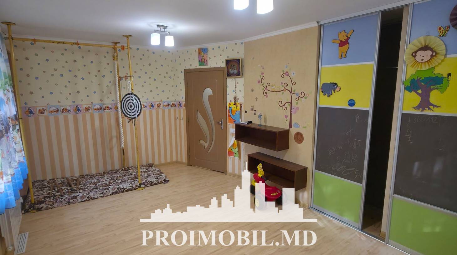 https://images.proimobil.md/984Sgzu-AXj_RetP_WOddHKfmkoxRI-EONkYlBvwCKk/watermark:0.75:so:0:30:0.39/resize:fill:1460:816:1/gravity:ce/bG9jYWw6Ly8vZXN0YXRlL2xyL2MyMDE4YWEzLTE4NDgtNGY3OS04MGI1LTY1ZTczNThkNTI2My5qcGVn