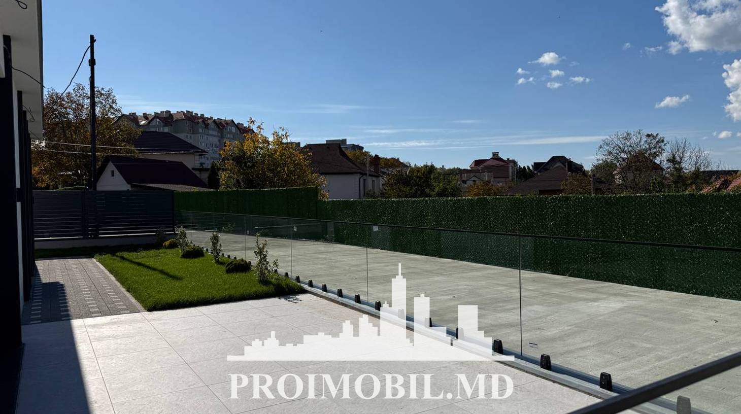 https://images.proimobil.md/98p2hlQQPEP2ONhze5Sujd2aDyvMhnWxCwrqFbntQn0/watermark:0.75:so:0:30:0.39/resize:fill:1460:816:1/gravity:ce/bG9jYWw6Ly8vZXN0YXRlL2xyL2RjM2Y4NTRlLTk5YjktNDYzMi1iOWJkLTQ0ODNlYmZjYzk2OS5qcGVn