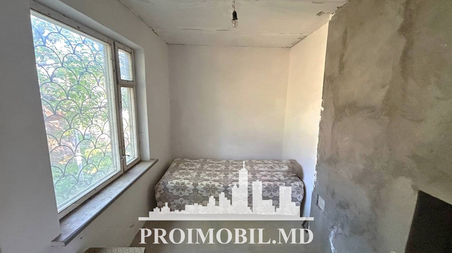 https://images.proimobil.md/9AR5xkUZNNWKonEgcuCETsIiRxNQmgUil1Fwb_OGH6I/watermark:0.75:so:0:30:0.39/resize:fill:1460:816:1/gravity:ce/bG9jYWw6Ly8vZXN0YXRlL2xyL2UyZmY3M2ExLTUwMGYtNDc2OC1iMjNhLTk2ODUxYmY0OTQ5NC5qcGVn