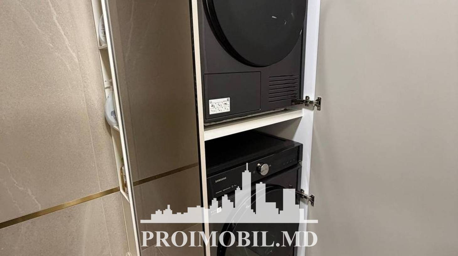 https://images.proimobil.md/9Bl9L-kjpm_2uHa7dcrehGdWeWn7-1xJ7yUI3-dnXVI/watermark:0.75:so:0:30:0.39/resize:fill:1460:816:1/gravity:ce/bG9jYWw6Ly8vZXN0YXRlL2xyLzljZWE2NDFjLTBjOTgtNGZmNS05YTQxLTlhMWJlOGVjMDEyMy5qcGVn