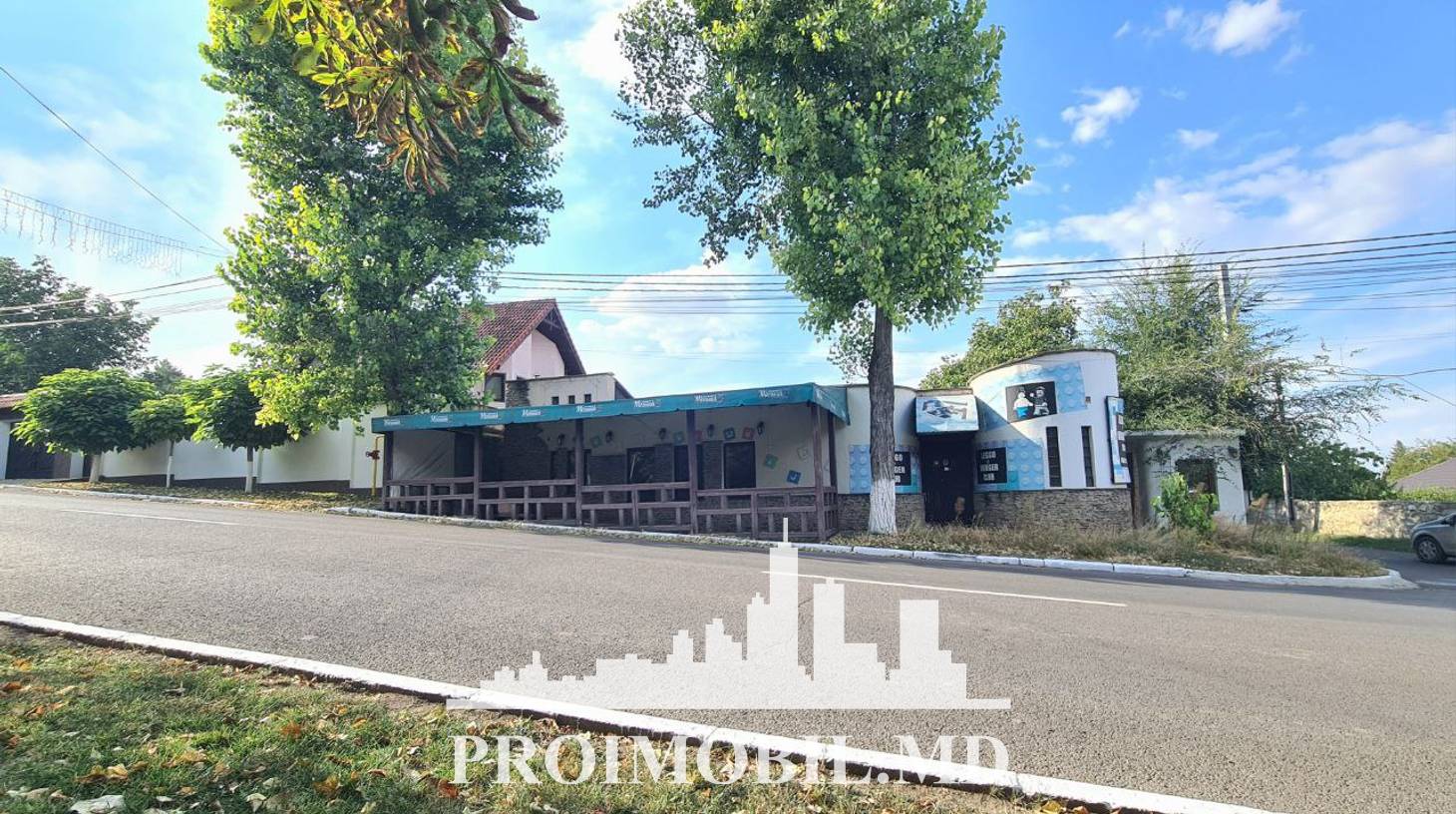 https://images.proimobil.md/9COObrEFYsH8L0pFK32rfk8pkN6ELM-fySyvB23k0_0/watermark:0.75:so:0:30:0.39/resize:fill:1460:816:1/gravity:ce/bG9jYWw6Ly8vZXN0YXRlL2xyLzdhNjc2N2ExLWMwYzgtNDZlYS05ZmJkLWJjYjg2ZTc1NTNkZi5qcGVn