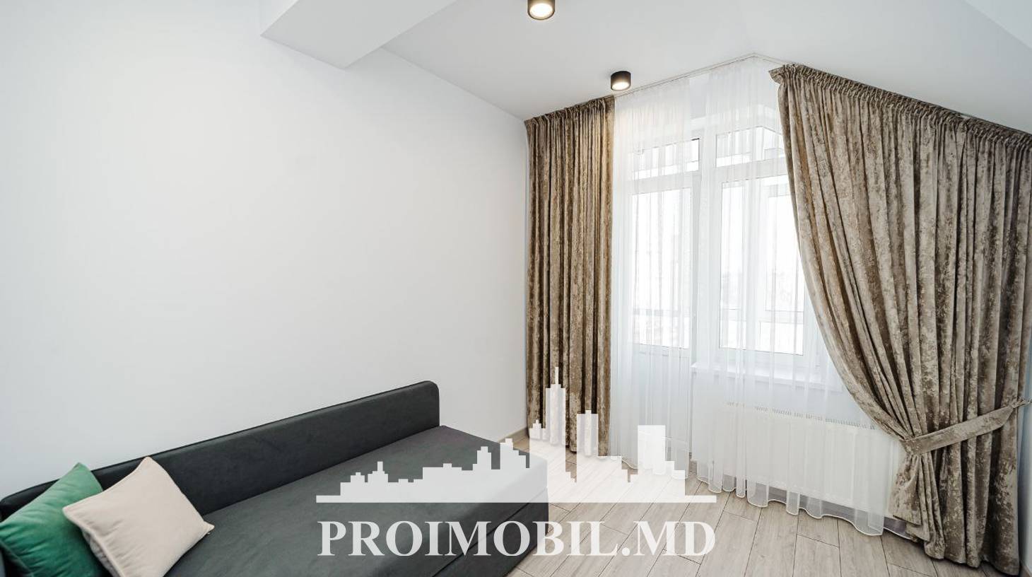 https://images.proimobil.md/9FiiOaPtvSBo70vQ9fC1gQSv4-BgRcGzT6exSOYnPQ8/watermark:0.75:so:0:30:0.39/resize:fill:1460:816:1/gravity:ce/bG9jYWw6Ly8vZXN0YXRlL2xyLzg0YzlmOGE0LTFlOTgtNDVhNC04YWU5LWU4ZjliODM1MjQ5ZS5qcGVn