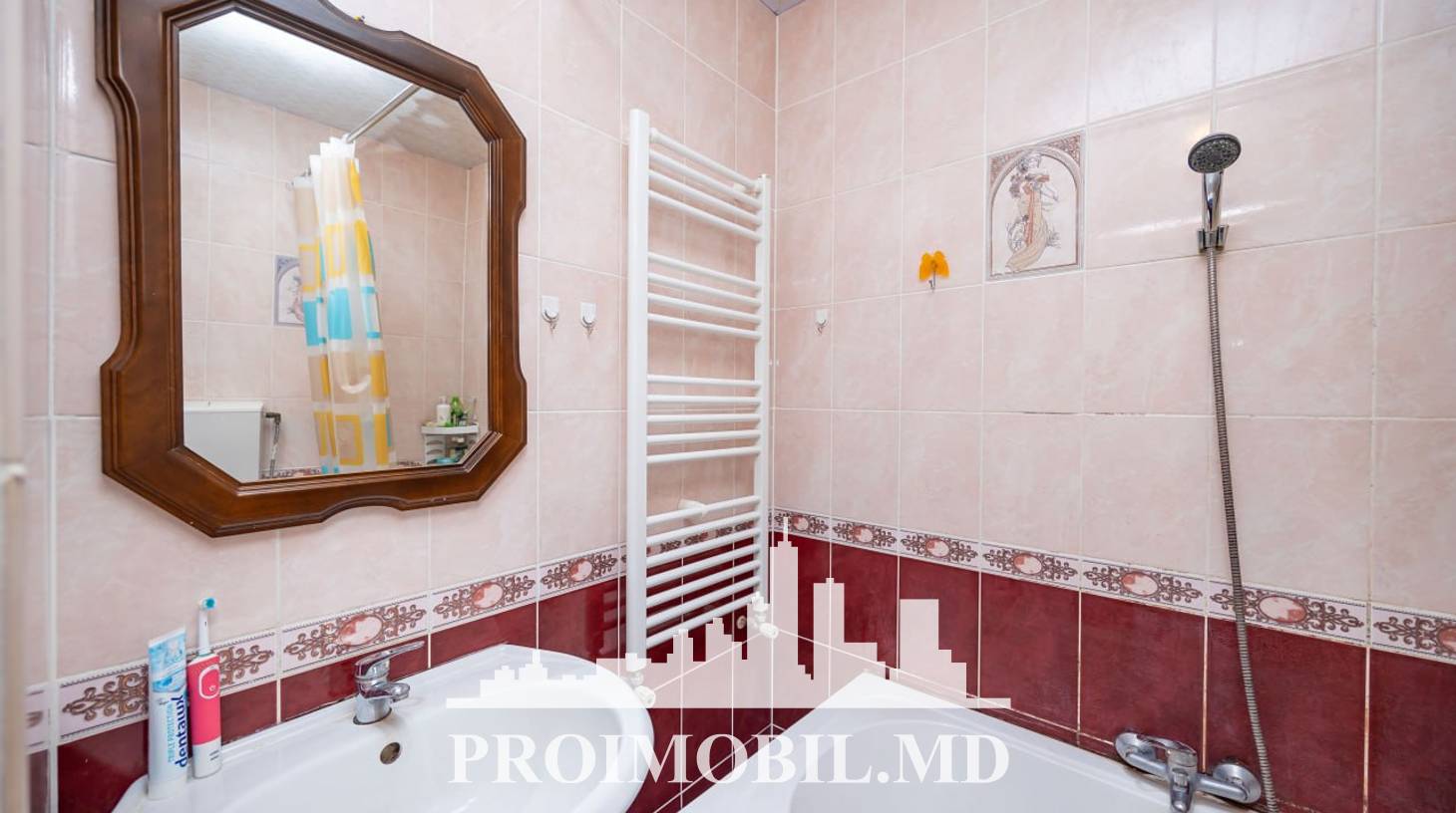 https://images.proimobil.md/9J_Mlex1Y41-l6FzyBkfGFodxLD_zPx26Z8cfCFGmvo/watermark:0.75:so:0:30:0.39/resize:fill:1460:816:1/gravity:ce/bG9jYWw6Ly8vZXN0YXRlL2xyL2EyYmFlMDFhLTZiZTYtNDk5NC1iZGI3LTVjN2FhMjcyNWFhYi5qcGVn