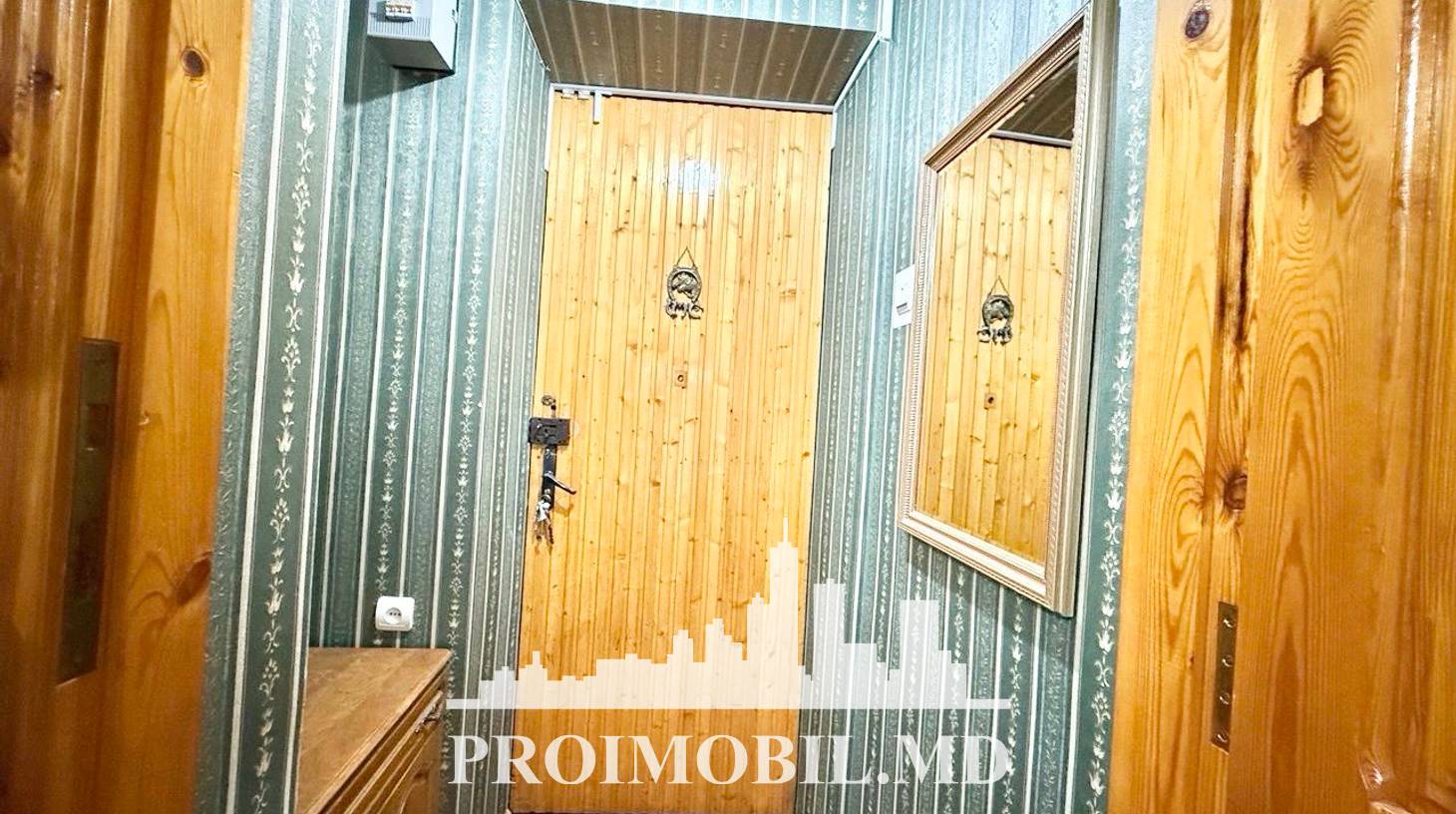 https://images.proimobil.md/9LSirS8aaRStxE6pZLxG0php7kICPRDLbc37Srw0arQ/watermark:0.75:so:0:30:0.39/resize:fill:1460:816:1/gravity:ce/bG9jYWw6Ly8vZXN0YXRlL2xyLzE1YjA5YTAzLWM3ZDktNDEwYS04Y2VkLTY5MzU4ZGQyZTAyMC5qcGVn