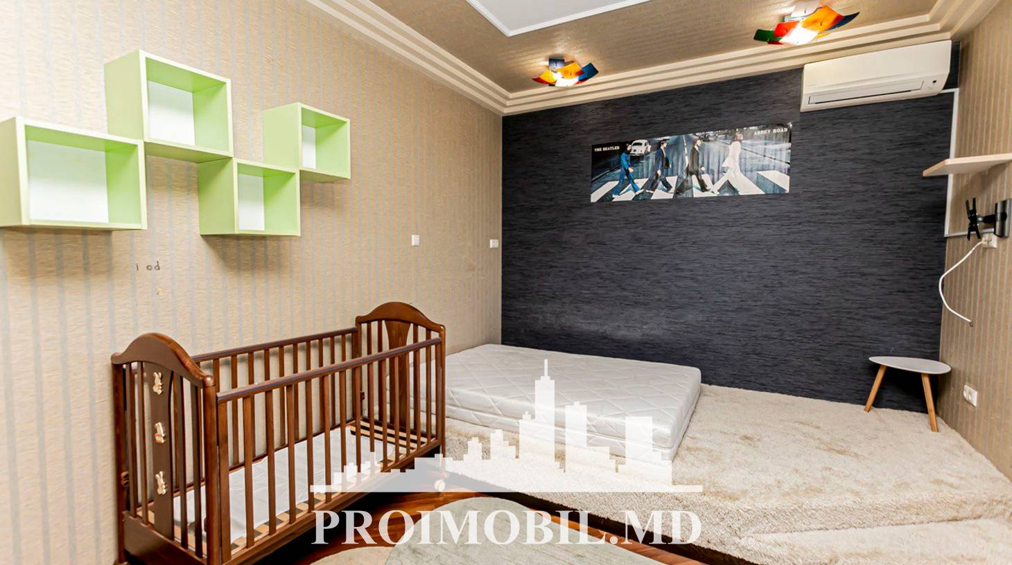 https://images.proimobil.md/9MLar_1_zxRsBETWmWnAxM2xR7-rRMGvMtq5YUiwJ30/watermark:0.75:so:0:30:0.39/resize:fill:1460:816:1/gravity:ce/bG9jYWw6Ly8vZXN0YXRlL2xyLzVlMmI2YWUxLTdhYTItNDIxYi1hYmI3LTkyMTY2Y2I4NTI2NC5qcGVn