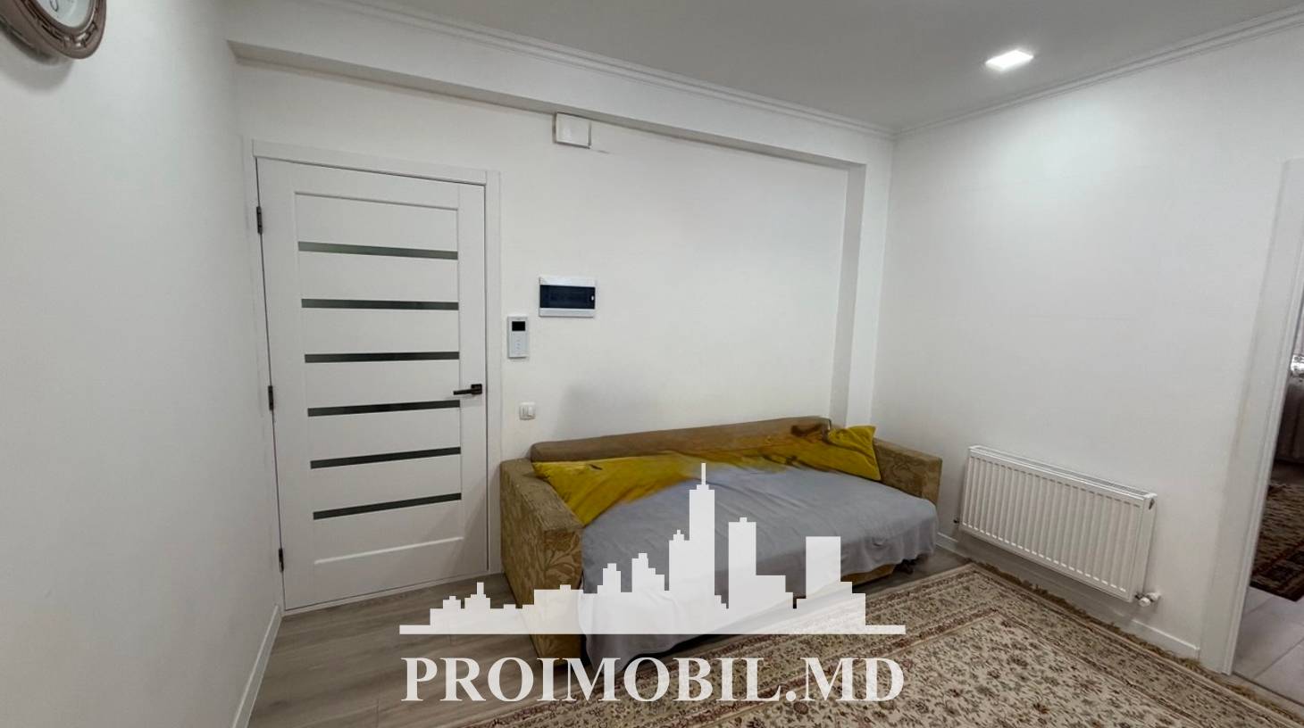 https://images.proimobil.md/9NlYltriEfnE5HTOJirxwfNLV_uD0KQRtmzNn5iFBc0/watermark:0.75:so:0:30:0.39/resize:fill:1460:816:1/gravity:ce/bG9jYWw6Ly8vZXN0YXRlL2xyLzAyNjdiY2Y1LTBmMTUtNDZmZi1iNmQ4LWRkYzM0NTE5ZDY3NS5qcGVn