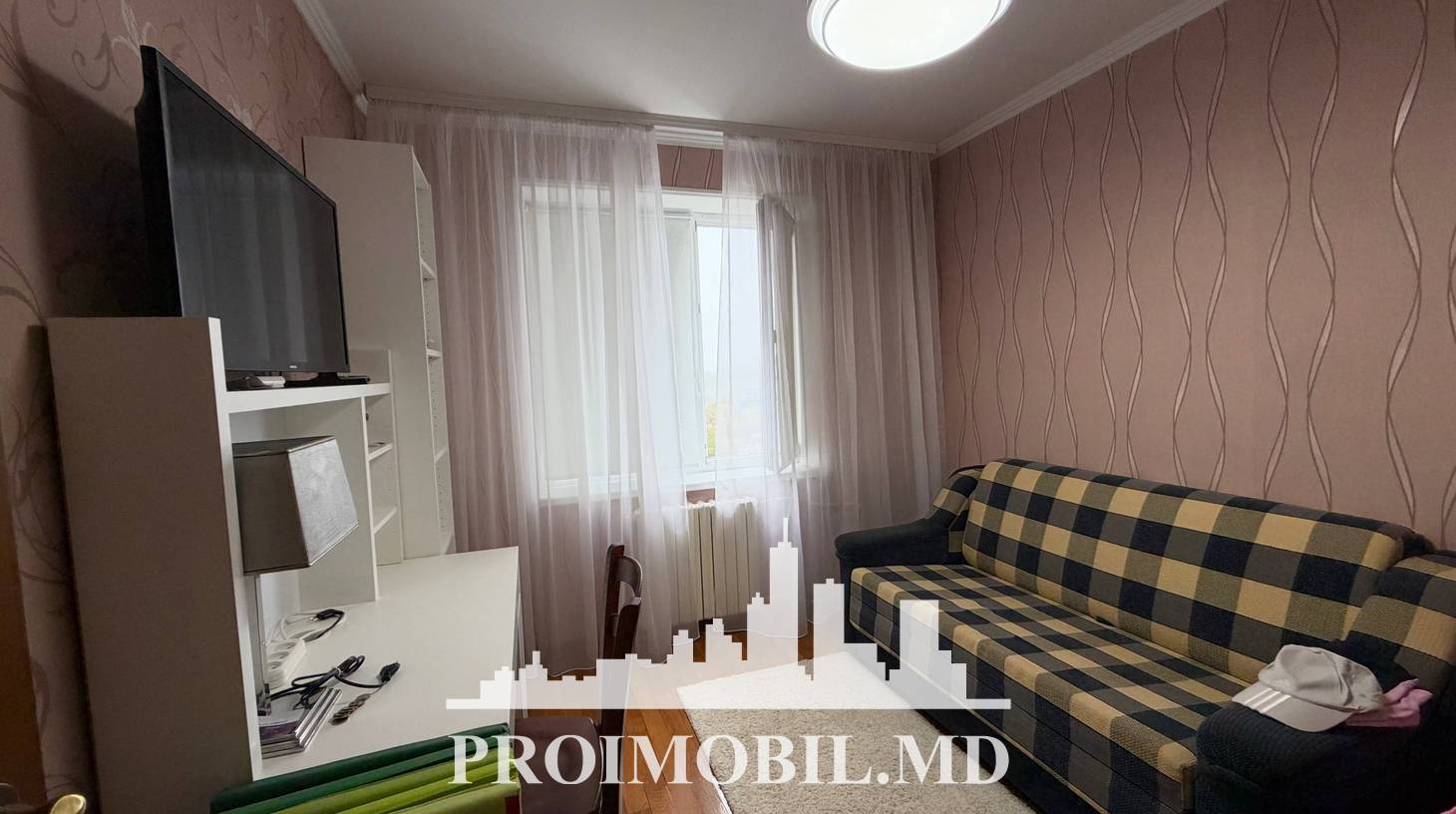 https://images.proimobil.md/9ObyTI9WArKt3BeB7cR3AqNc9slEzUntAcBh0UCyB6A/watermark:0.75:so:0:30:0.39/resize:fill:1460:816:1/gravity:ce/bG9jYWw6Ly8vZXN0YXRlL2xyL2IyNjFkMDU4LWYyMzItNGQ2Ny04MTBhLTE4NDA3MzJkN2I4Mi5qcGVn