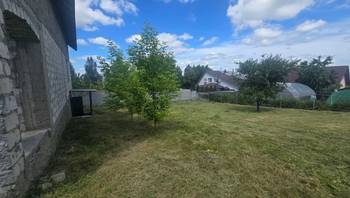 https://images.proimobil.md/9OtuiOrHkuN1NfTDOyBsW2k7XYeR9Nd80HLe9-EYd1w/resize:fill:350:198:1/gravity:ce/bG9jYWw6Ly8vZXN0YXRlL2xyLzdjYTkzOWRhLTliNmMtNDNiOC1hMzBhLTM0YWQ2NzM4MmExZS5qcGVn