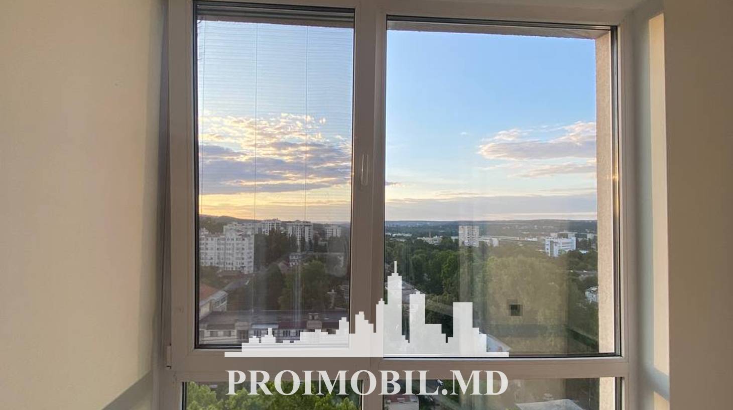 https://images.proimobil.md/9QpCneGQ2Vsx-iPuDD2_YdVDVSzazRzp2kv9Irf7efI/watermark:0.75:so:0:30:0.39/resize:fill:1460:816:1/gravity:ce/bG9jYWw6Ly8vZXN0YXRlL2xyLzJlMmYxYzc3LTE4MTUtNGMyOC1hZWIwLTEyMTFiOGQxMzM3OC5qcGVn