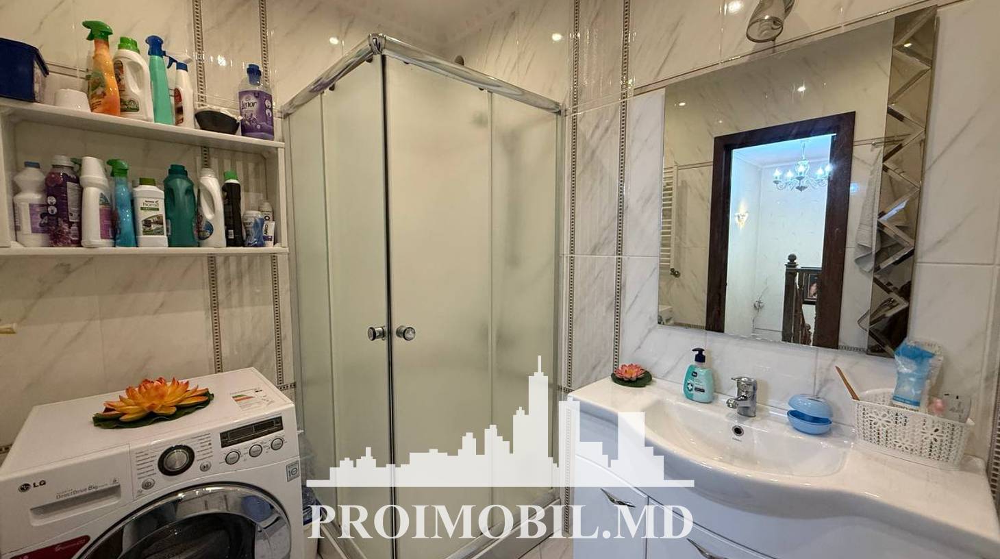 https://images.proimobil.md/9TLljVoNz5O9EO6lj-Fyf-EaBuWPjLjR5Y8q_xK05lY/watermark:0.75:so:0:30:0.39/resize:fill:1460:816:1/gravity:ce/bG9jYWw6Ly8vZXN0YXRlL2xyLzY3NDUxNGE2LTkzNjYtNDFiMS05ZDM1LTBkYjYzZTFlMjcyNi5qcGVn