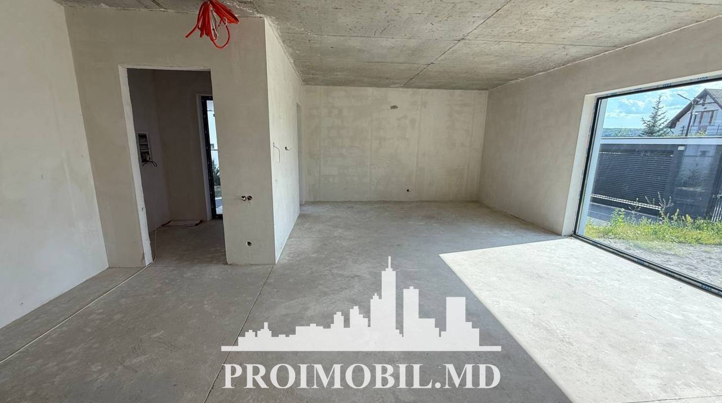 https://images.proimobil.md/9U-lSarq5xBpMCJ61xaGkSyUWgp_BahsMjkVrOQoKJI/watermark:0.75:so:0:30:0.39/resize:fill:1460:816:1/gravity:ce/bG9jYWw6Ly8vZXN0YXRlL2xyL2YwNzI2YWE3LThiNjctNDQ4Zi1iODkxLWU5MzNiMDlkZTdmMi5qcGVn