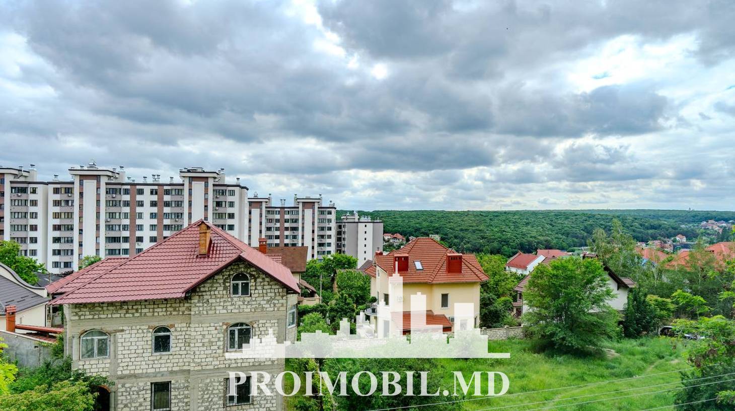 https://images.proimobil.md/9Ve5T0i-6RshPkEZOw_EVgntXSYS6KRbQ6enzW8H1Eo/watermark:0.75:so:0:30:0.39/resize:fill:1460:816:1/gravity:ce/bG9jYWw6Ly8vZXN0YXRlL2xyLzdlZTMyZTU0LTgwYzQtNDg1YS05OTQ5LTc4NzdkM2M5NmQxZS5qcGVn