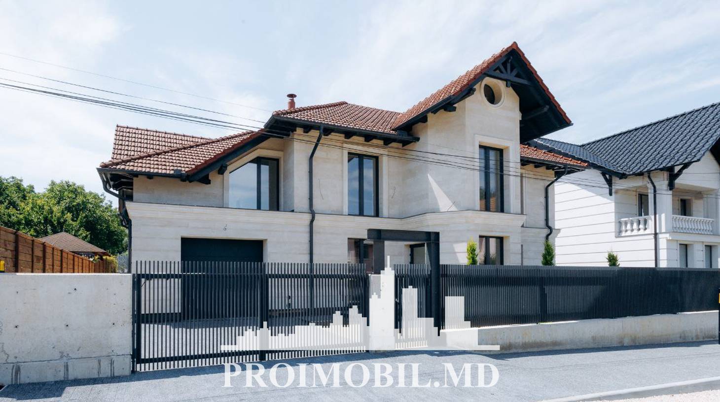 https://images.proimobil.md/9WcmxjQpbK9aqDZnI_OIsje_ku2LQUdmQcmwq-V9tAg/watermark:0.75:so:0:30:0.39/resize:fill:1460:816:1/gravity:ce/bG9jYWw6Ly8vZXN0YXRlL2xyL2E1ZGNhNjk0LTUxZjItNDVkMy1hNTFkLWVjYzE5NmM5NGUwOC5qcGVn